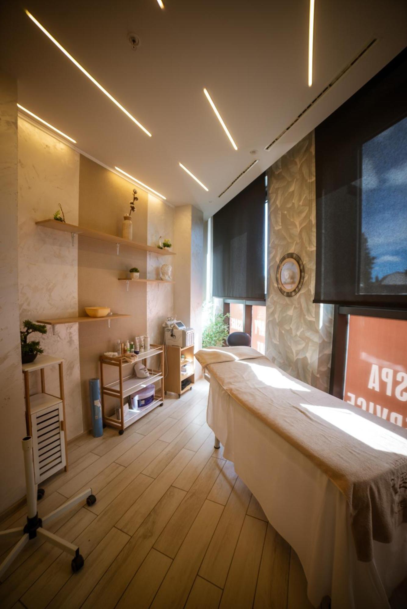 Hotel Imperial Conference & Spa Budva Exterior photo